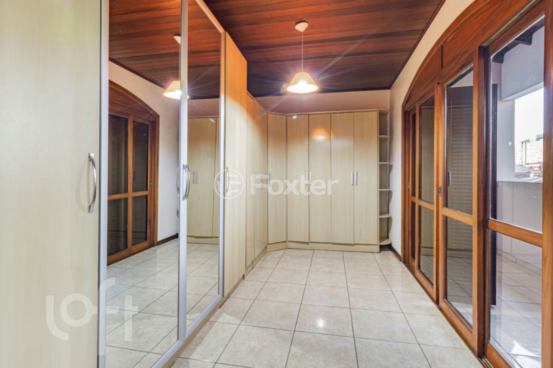 Casa à venda com 4 quartos, 285m² - Foto 26