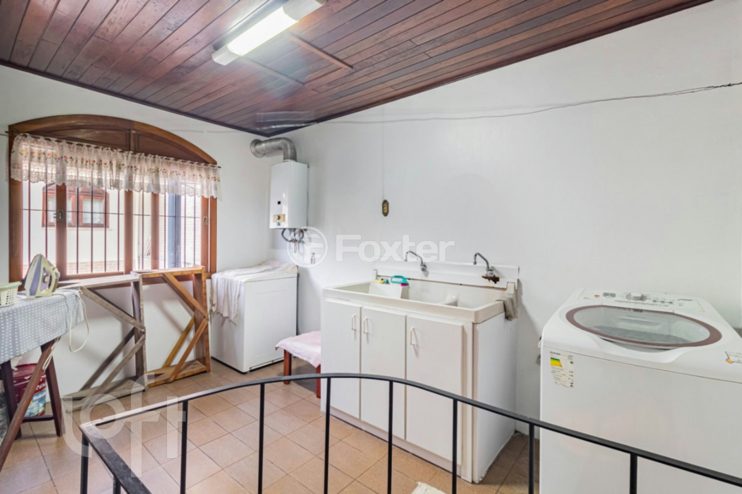 Casa à venda com 4 quartos, 285m² - Foto 23