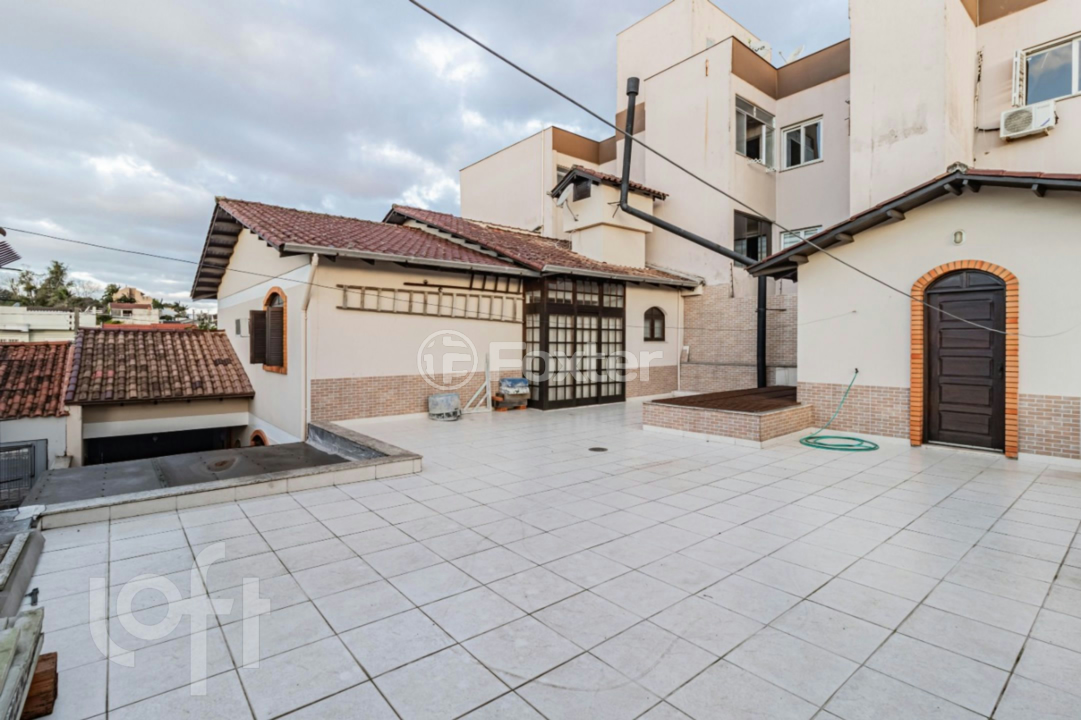 Casa à venda com 4 quartos, 285m² - Foto 24
