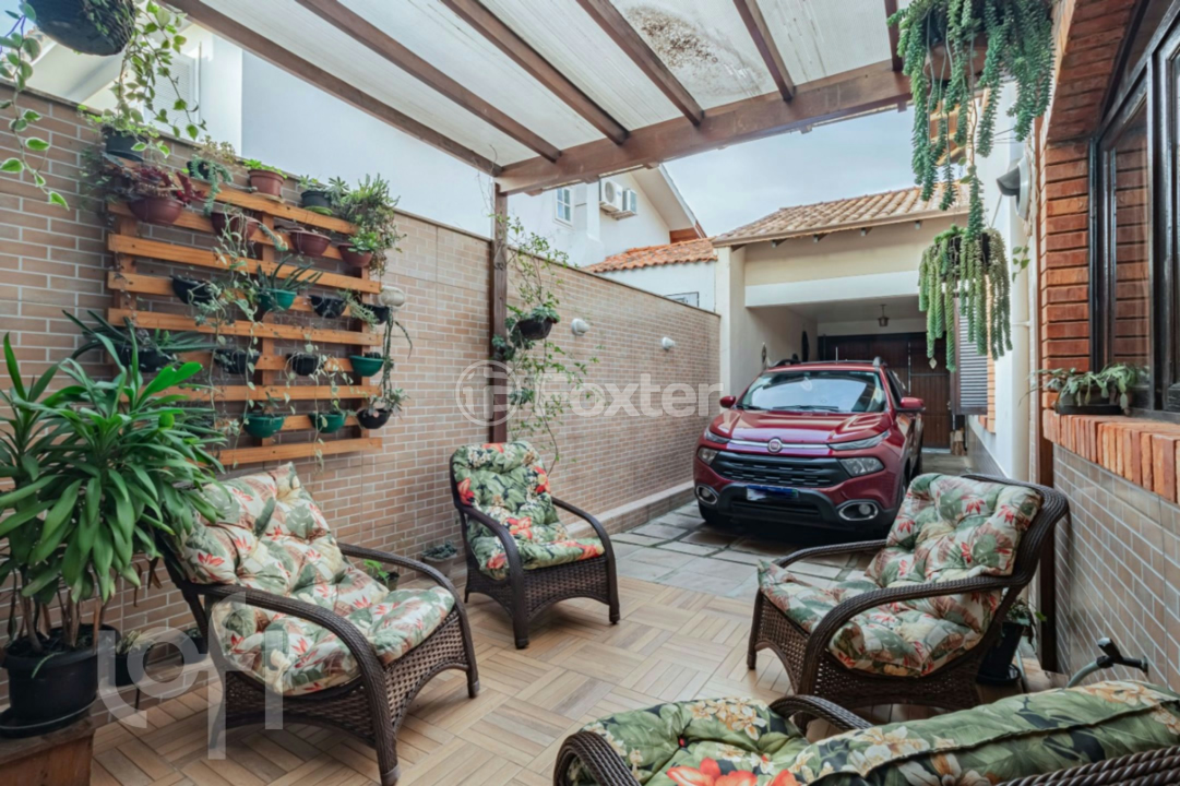 Casa à venda com 4 quartos, 285m² - Foto 18
