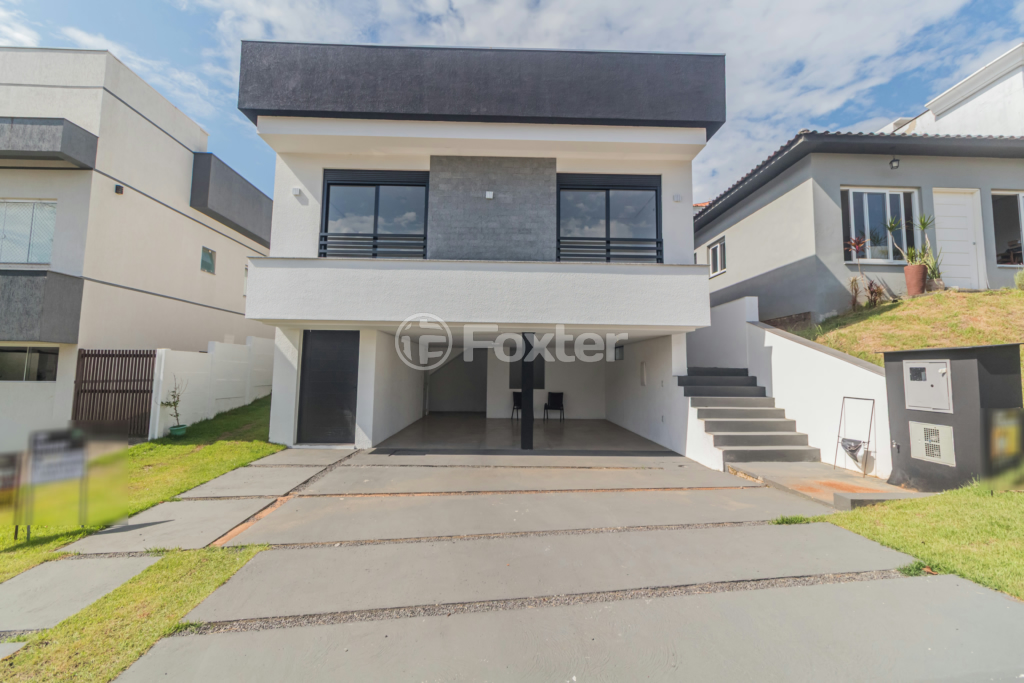 Casa de Condomínio à venda com 3 quartos, 330m² - Foto 1