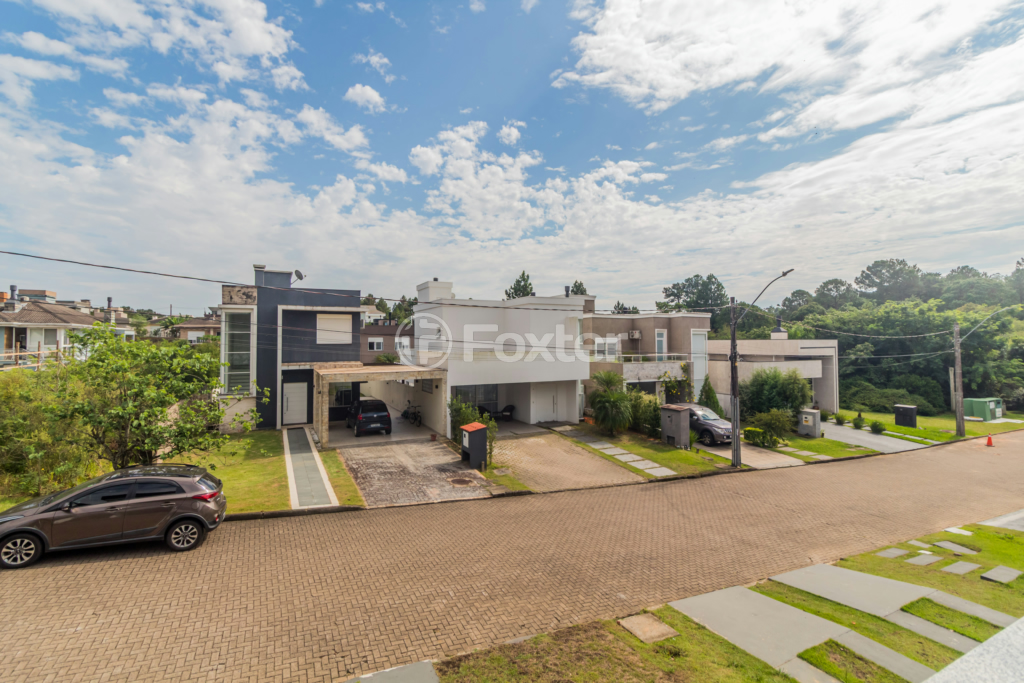 Casa de Condomínio à venda com 3 quartos, 330m² - Foto 27