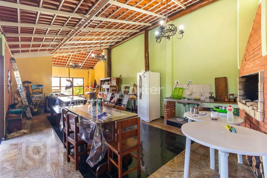 Casa à venda com 4 quartos, 400m² - Foto 37