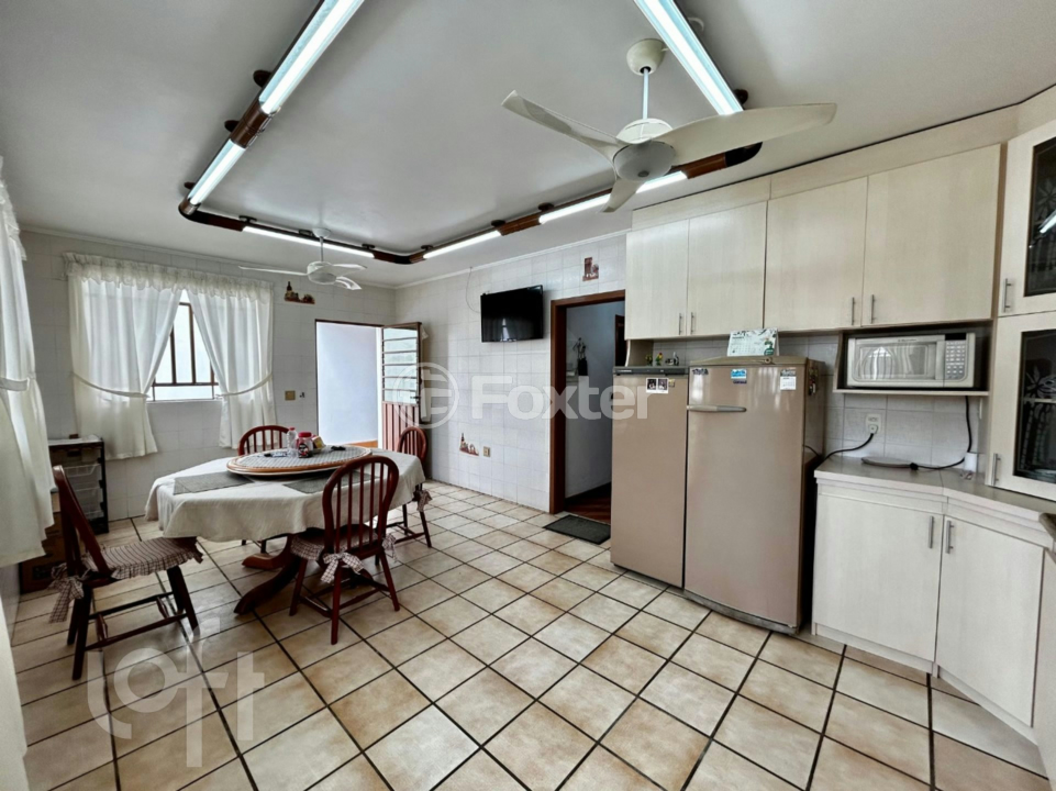 Casa à venda com 3 quartos, 196m² - Foto 25