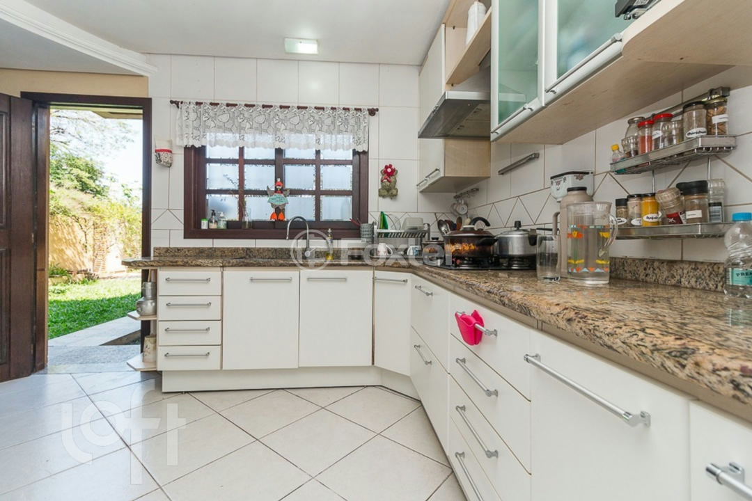 Casa à venda com 3 quartos, 203m² - Foto 8