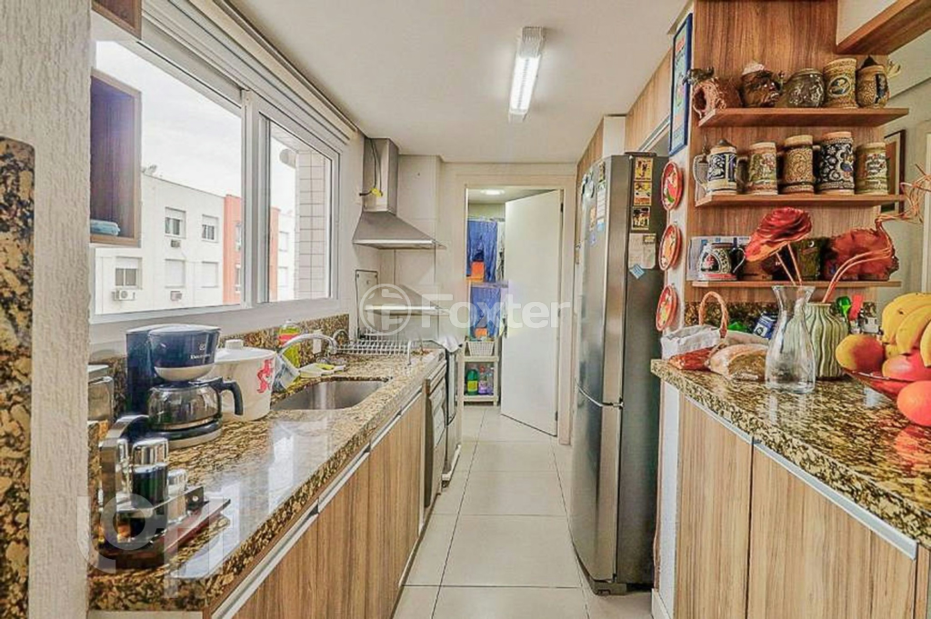 Apartamento à venda com 3 quartos, 107m² - Foto 3