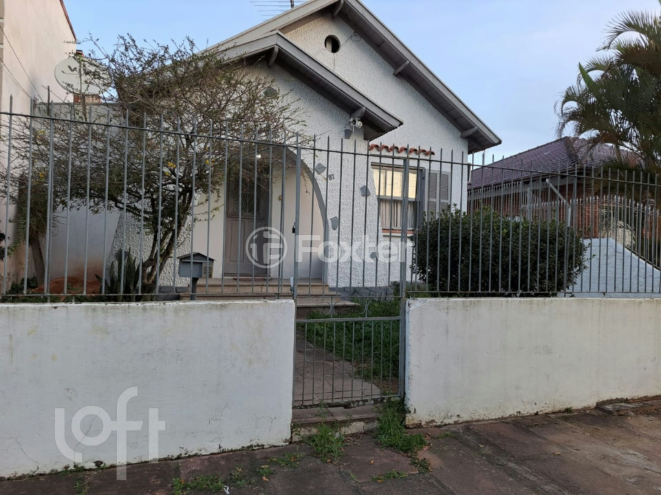 Casa à venda com 3 quartos, 112m² - Foto 1