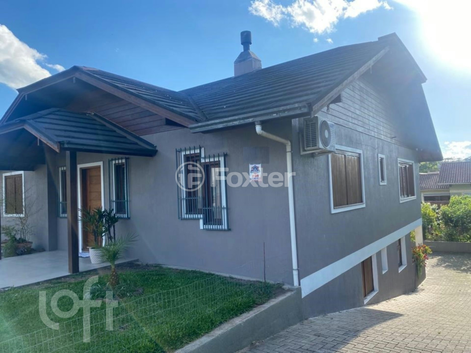 Casa à venda com 3 quartos, 288m² - Foto 2
