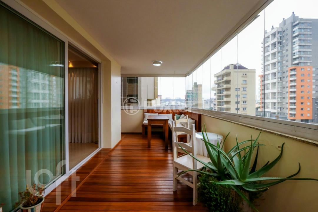 Apartamento à venda com 3 quartos, 195m² - Foto 9