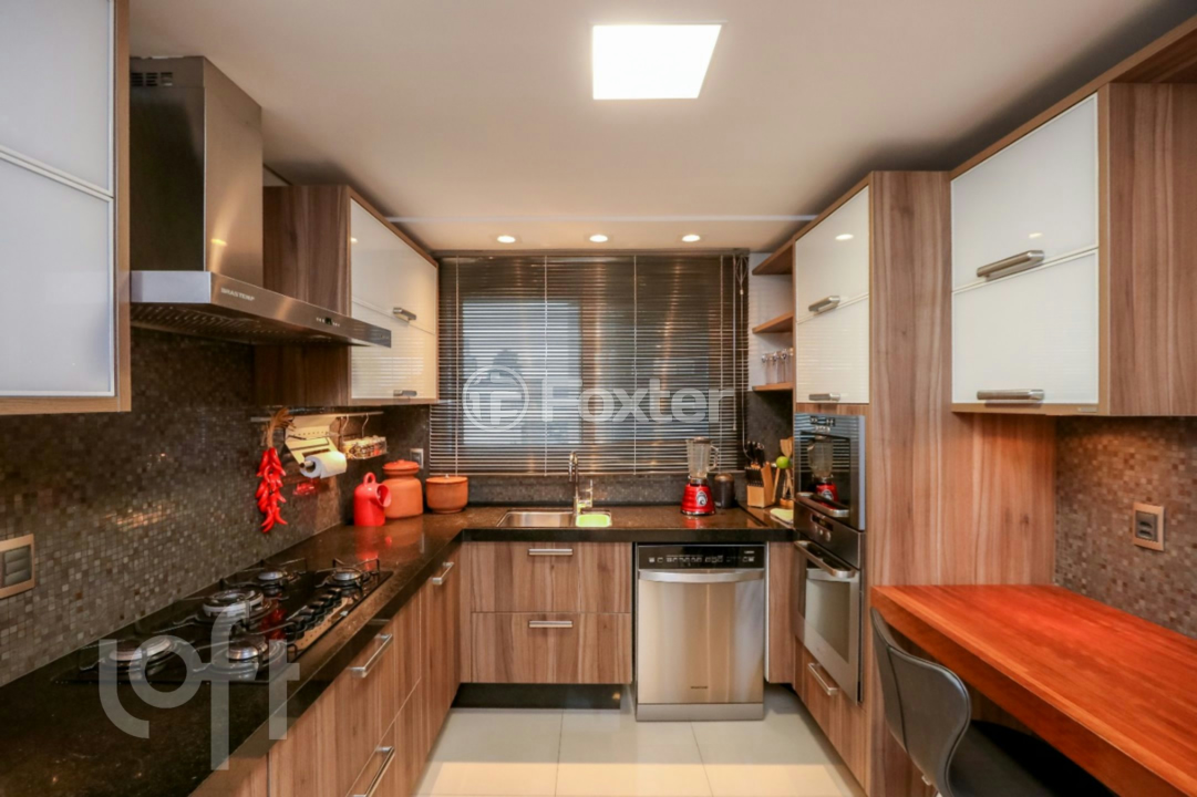 Apartamento à venda com 3 quartos, 195m² - Foto 5