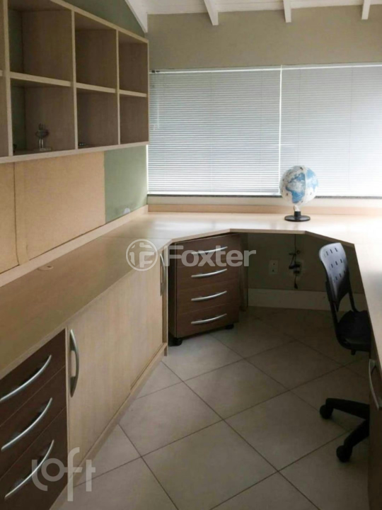 Casa de Condomínio à venda com 3 quartos, 240m² - Foto 23