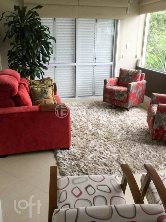 Casa de Condomínio à venda com 3 quartos, 240m² - Foto 6