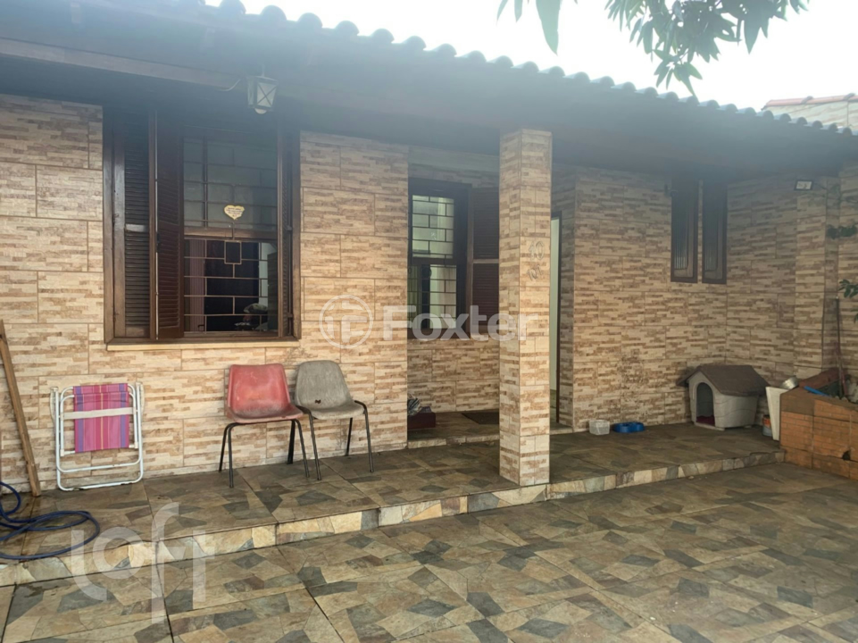 Casa à venda com 3 quartos, 213m² - Foto 2