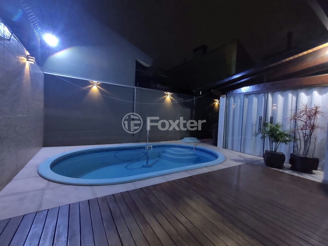 Casa à venda com 3 quartos, 140m² - Foto 2