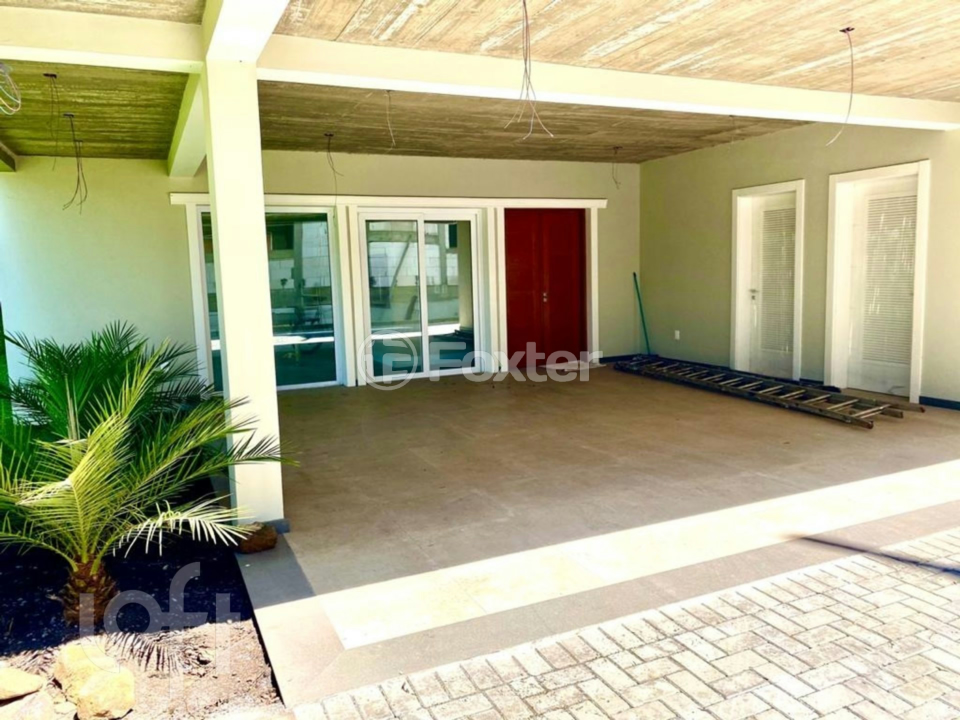 Casa de Condomínio à venda com 4 quartos, 447m² - Foto 4