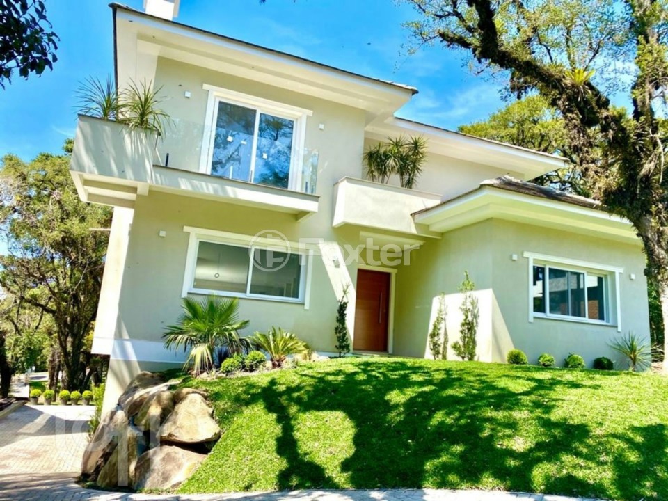 Casa de Condomínio à venda com 4 quartos, 447m² - Foto 2