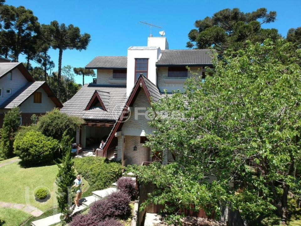 Casa de Condomínio à venda com 5 quartos, 232m² - Foto 8