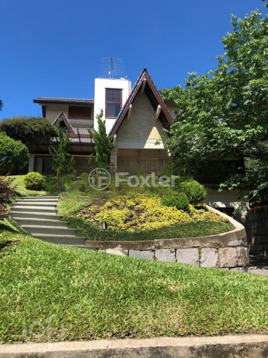 Casa de Condomínio à venda com 5 quartos, 232m² - Foto 3