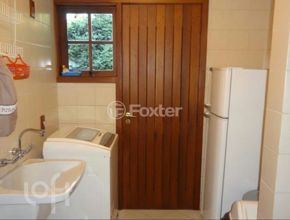Casa de Condomínio à venda com 5 quartos, 232m² - Foto 21