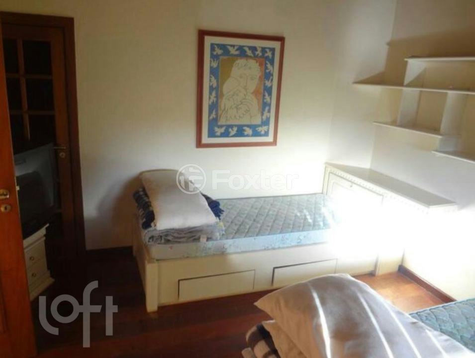 Casa de Condomínio à venda com 5 quartos, 232m² - Foto 24