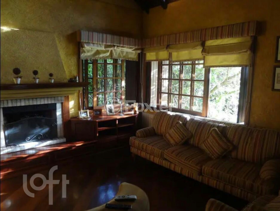 Casa de Condomínio à venda com 5 quartos, 232m² - Foto 11