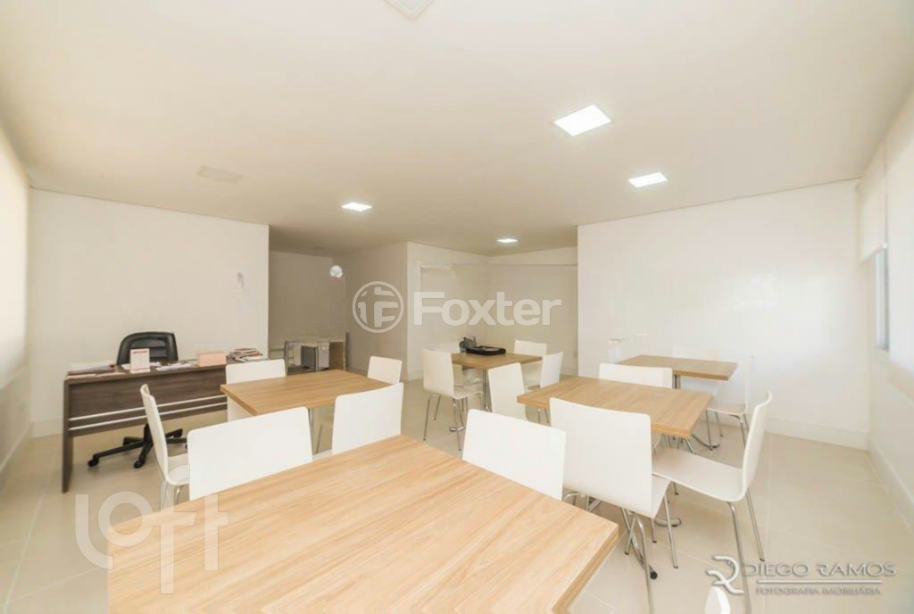 Apartamento à venda com 2 quartos, 76m² - Foto 33