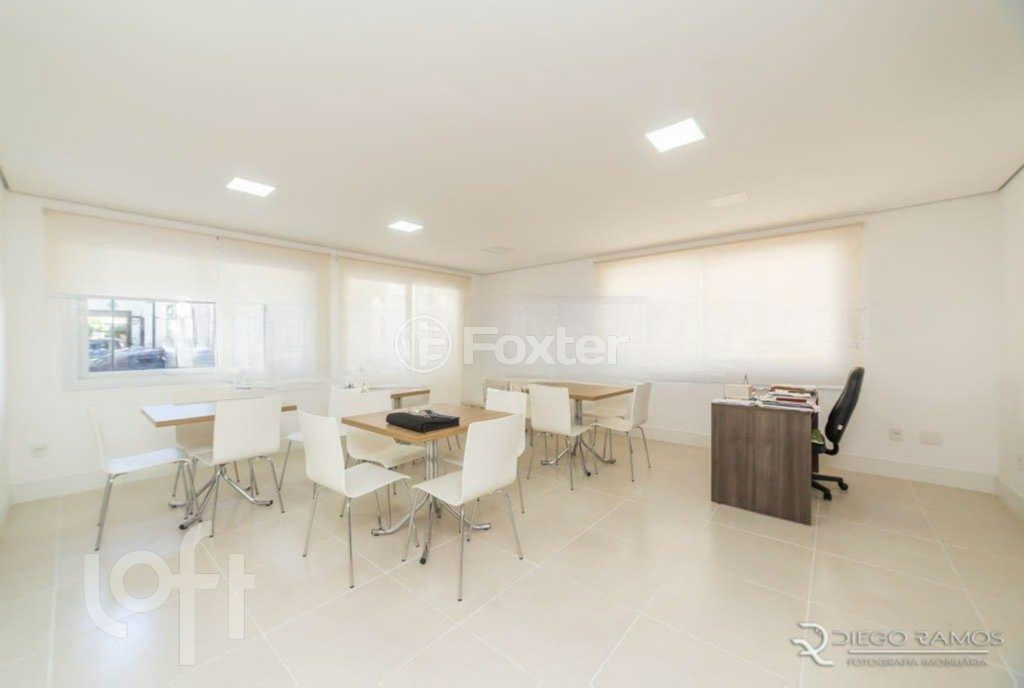 Apartamento à venda com 2 quartos, 76m² - Foto 32