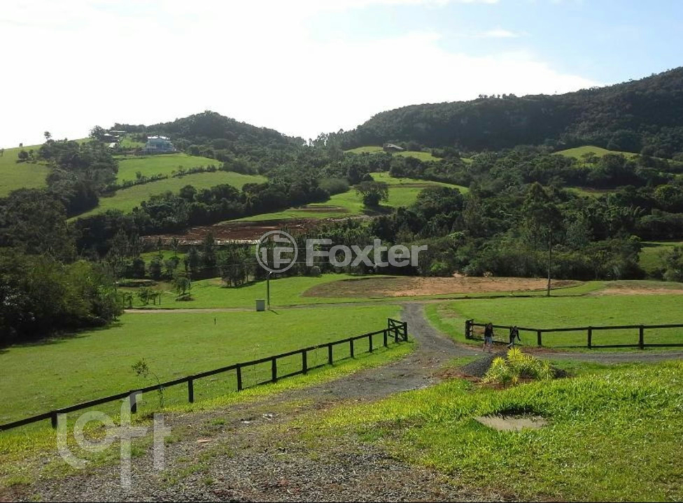 Casa de Condomínio à venda com 4 quartos, 380m² - Foto 60
