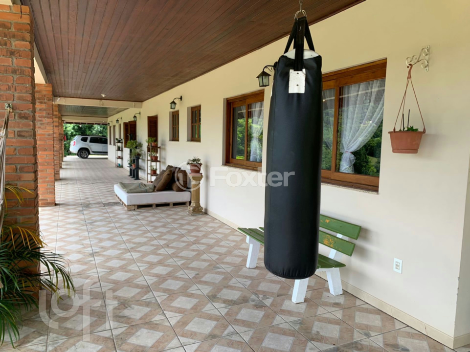 Casa de Condomínio à venda com 4 quartos, 380m² - Foto 30