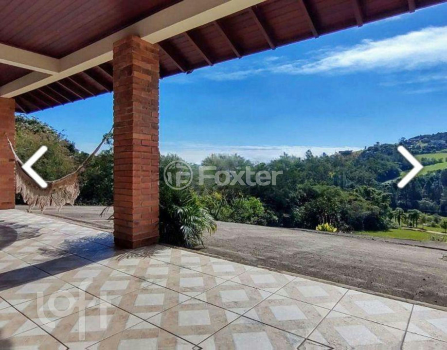 Casa de Condomínio à venda com 4 quartos, 380m² - Foto 3