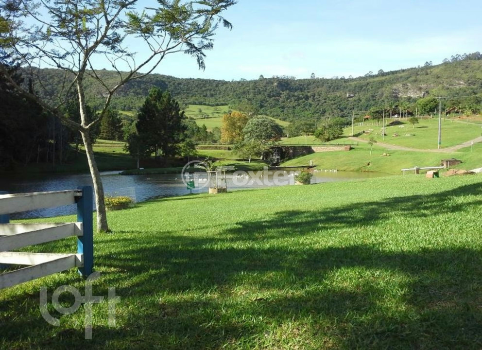 Casa de Condomínio à venda com 4 quartos, 380m² - Foto 59