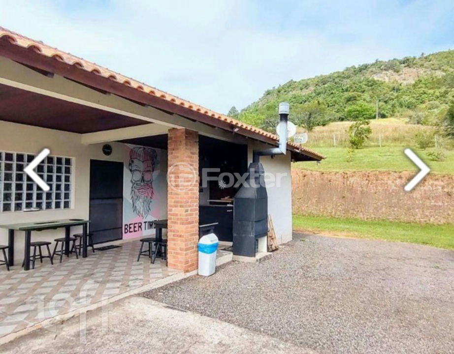Casa de Condomínio à venda com 4 quartos, 380m² - Foto 2