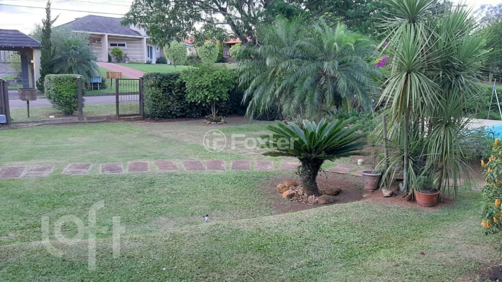 Casa de Condomínio à venda com 6 quartos, 400m² - Foto 1