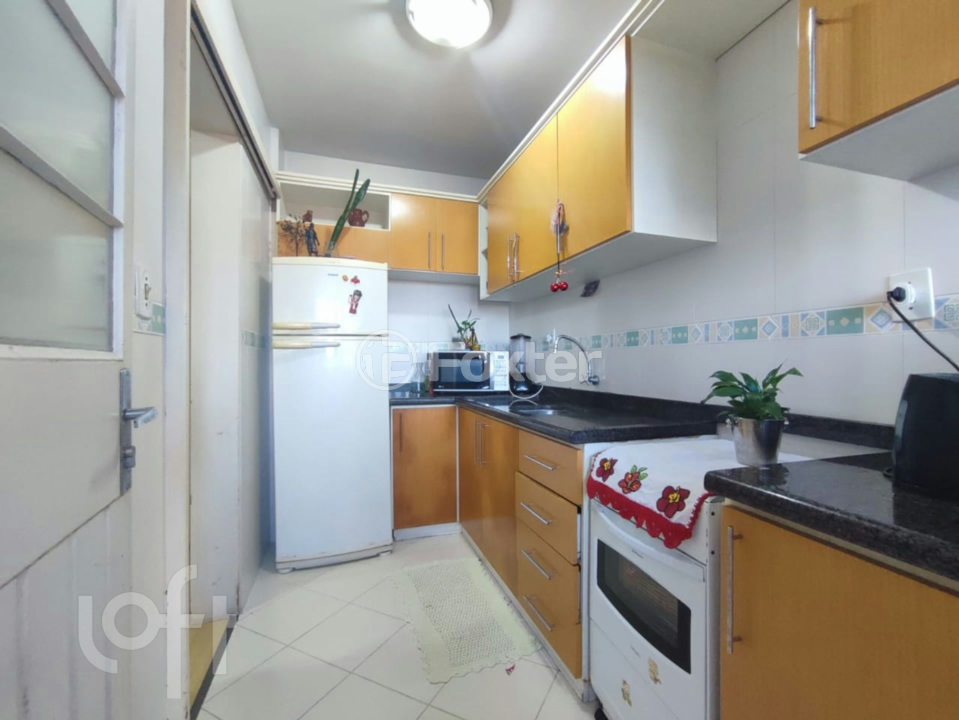 Apartamento à venda com 2 quartos, 73m² - Foto 4