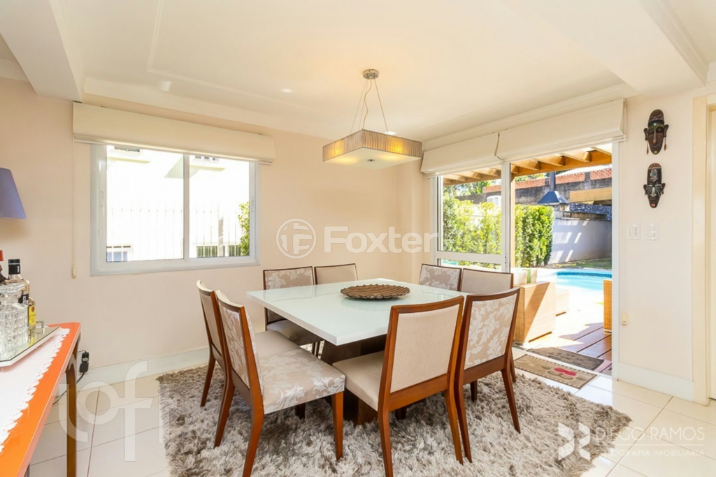 Casa de Condomínio à venda com 3 quartos, 150m² - Foto 4