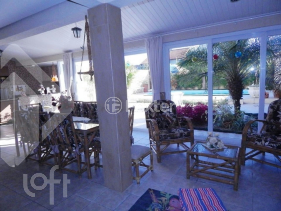 Casa de Condomínio à venda com 4 quartos, 242m² - Foto 4