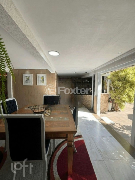 Casa de Condomínio à venda com 4 quartos, 242m² - Foto 24