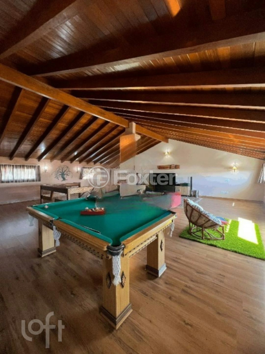 Casa de Condomínio à venda com 4 quartos, 242m² - Foto 1