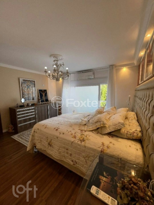Casa de Condomínio à venda com 4 quartos, 242m² - Foto 31