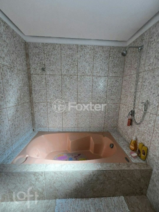 Casa de Condomínio à venda com 4 quartos, 242m² - Foto 59