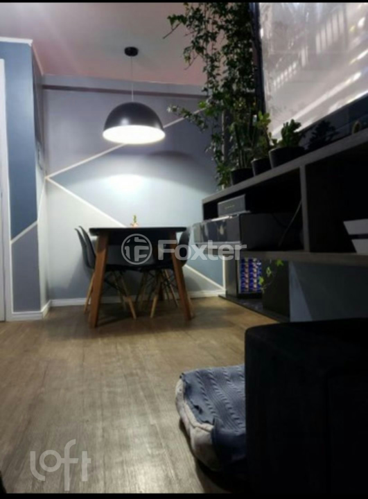 Apartamento à venda com 2 quartos, 75m² - Foto 2