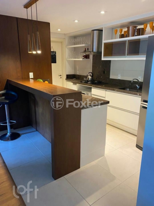 Apartamento à venda com 2 quartos, 75m² - Foto 2