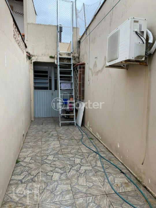 Casa à venda com 3 quartos, 70m² - Foto 18