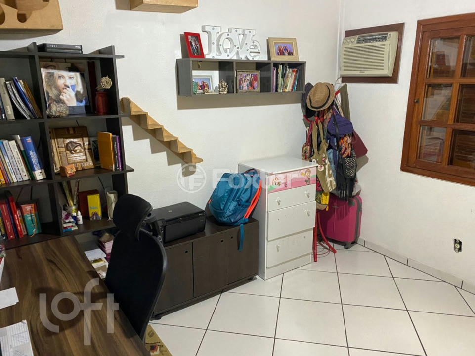 Casa à venda com 3 quartos, 70m² - Foto 5