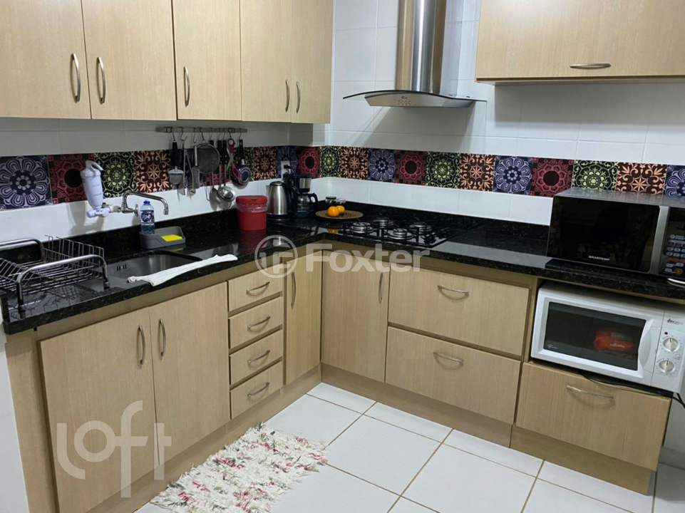 Casa à venda com 3 quartos, 70m² - Foto 9