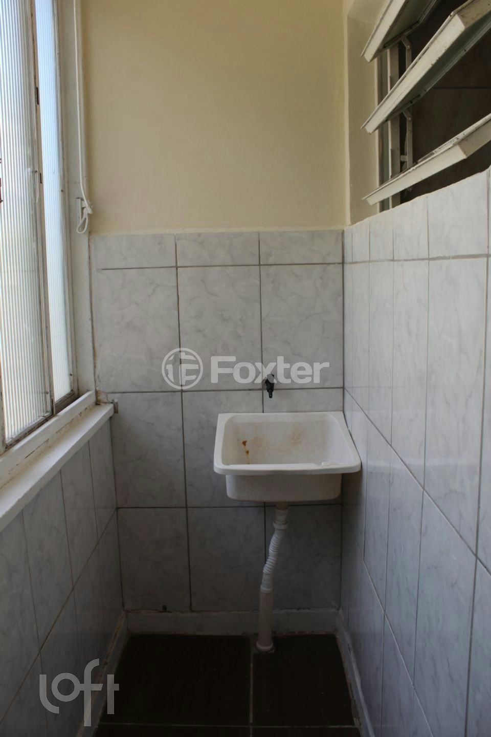 Apartamento à venda com 2 quartos, 60m² - Foto 17