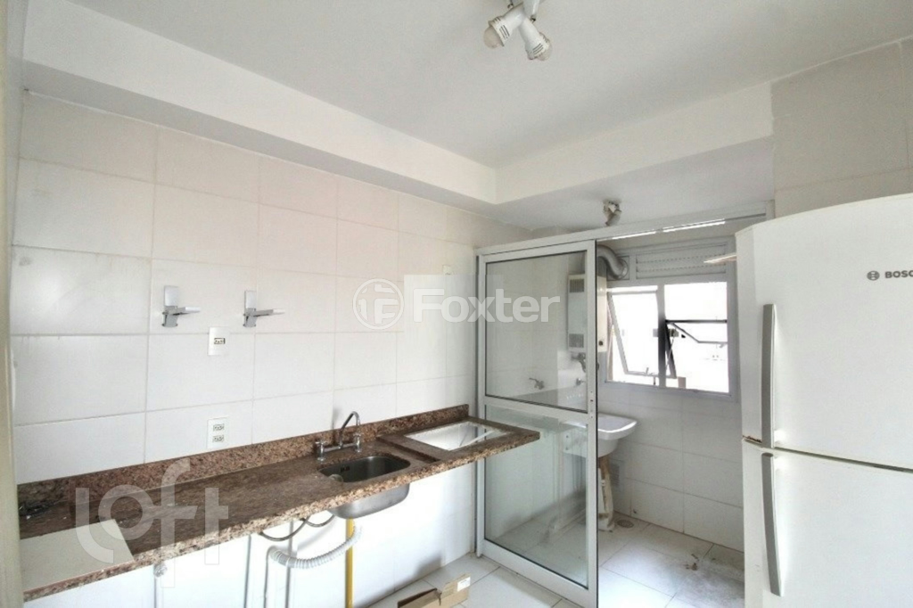 Apartamento à venda com 3 quartos, 69m² - Foto 2