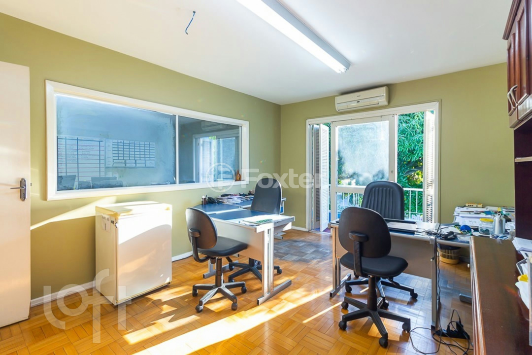 Casa à venda com 9 quartos, 354m² - Foto 11