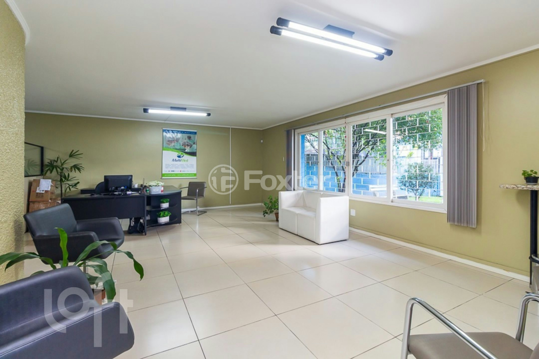 Casa à venda com 9 quartos, 354m² - Foto 1