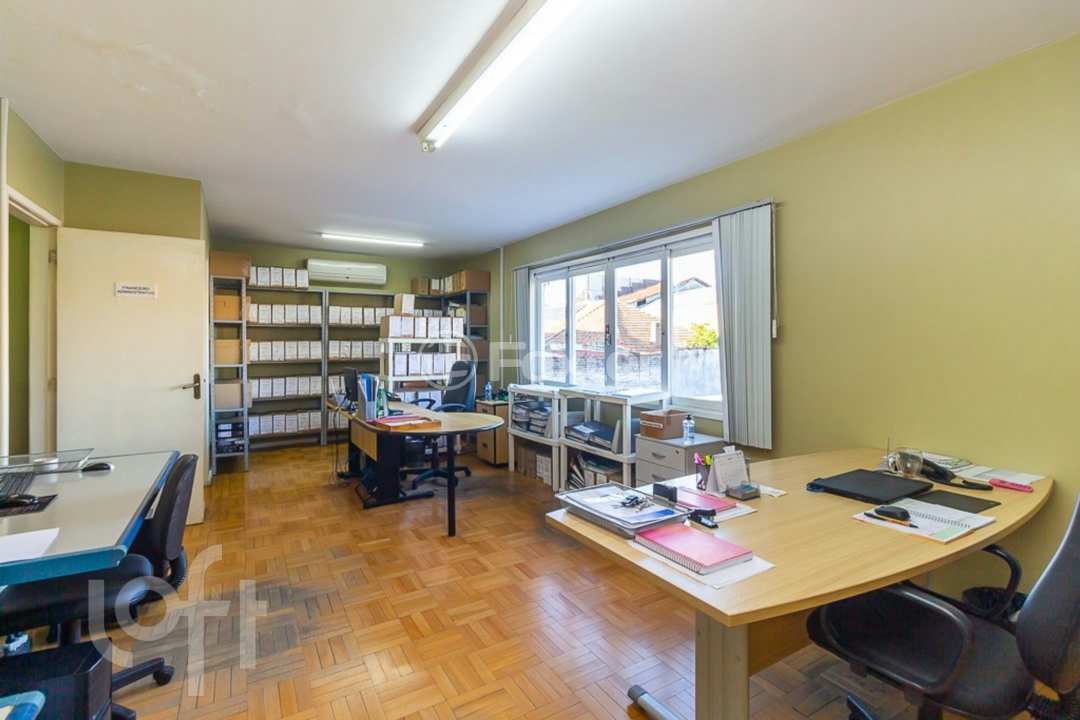 Casa à venda com 9 quartos, 354m² - Foto 18